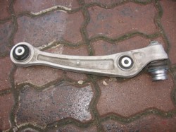 Рычаг передний нижний левый несущий для Ауди A4B8 (2008>) 