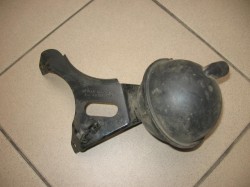 Бачок  вакуумной системы с кронштейном для Ауди Q7 4L (2006-2015) 038 129 807 б/у