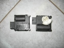 Электромотор заслонок печки для Ауди А6C6 