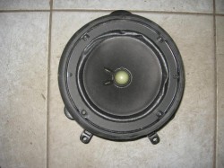 Динамик среднего и низкого сигнала задний BOSE для Ауди А8D3