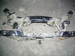Подрамник задний для Тойота RAV4