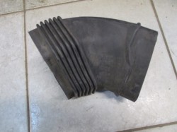 Воздуховод фильтра воздушного гофрированный для Ауди А6 C6 4F (2004-2011) б/у