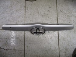 Молдинг крышки багажника для Тойота CAMRY ACV40,GSV40 (01.2006-...) б/у